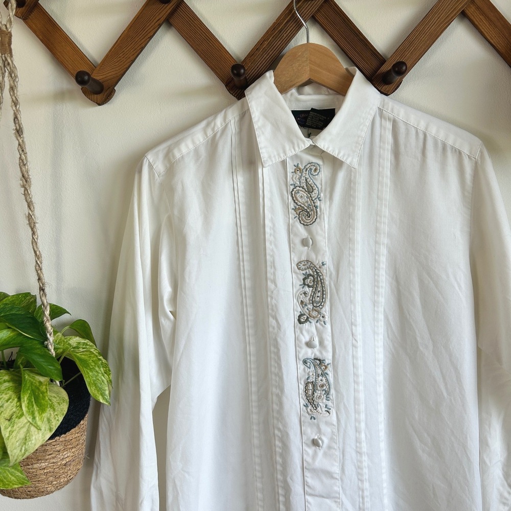 Vintage Charter Club Classic White Paisley Embroidered Pintuck Button Down Shirt